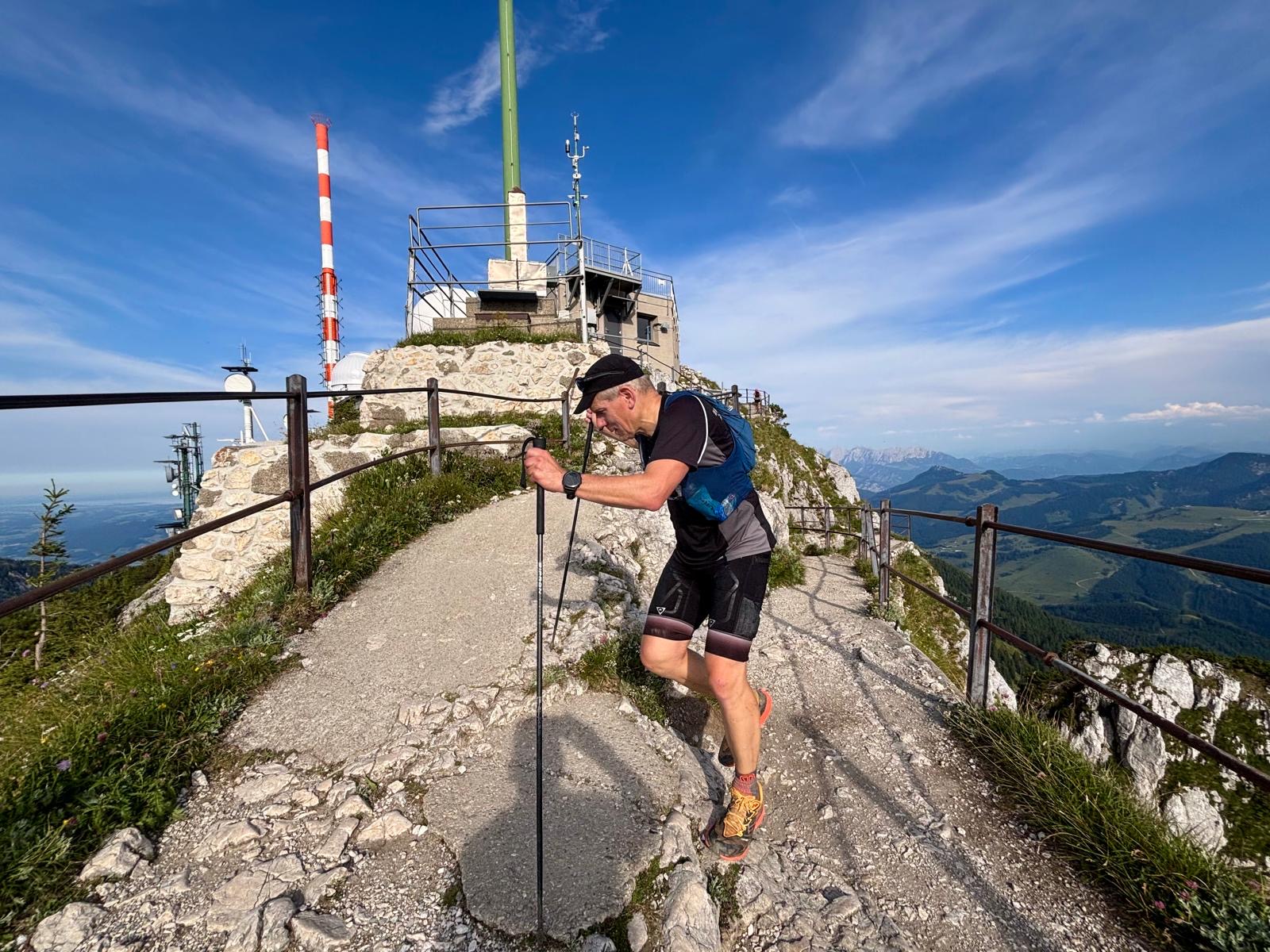 Wendelstein nahe Gipfel mit Läufer